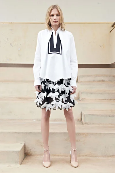Look 23